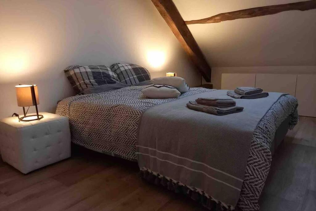 Le Grenier De Charlotte Apartment Libin Екстериор снимка