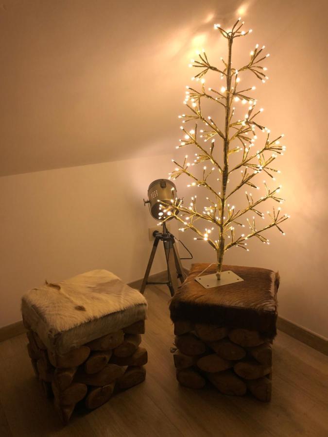 Le Grenier De Charlotte Apartment Libin Екстериор снимка