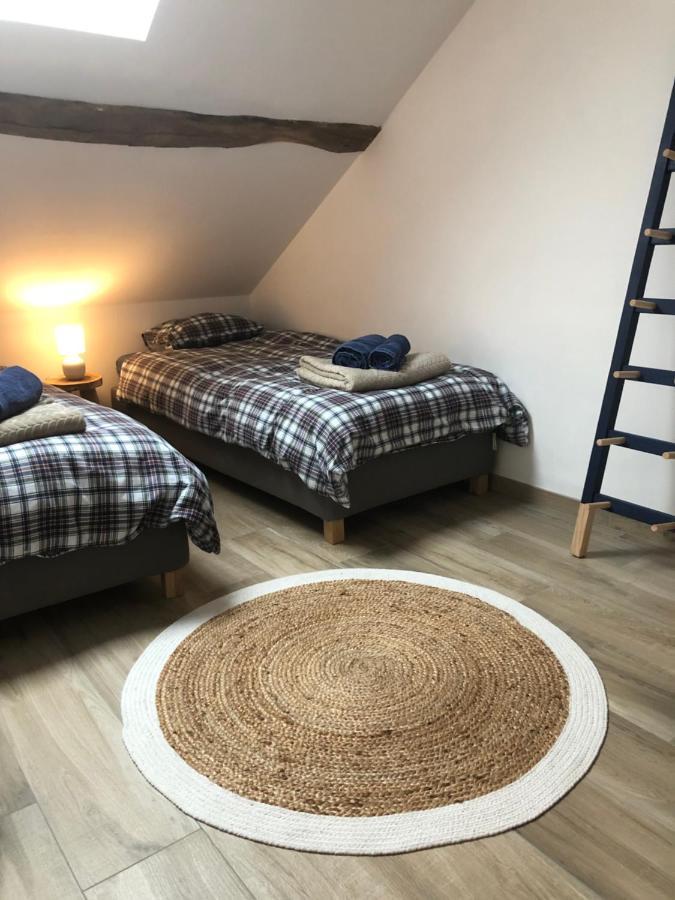 Le Grenier De Charlotte Apartment Libin Екстериор снимка