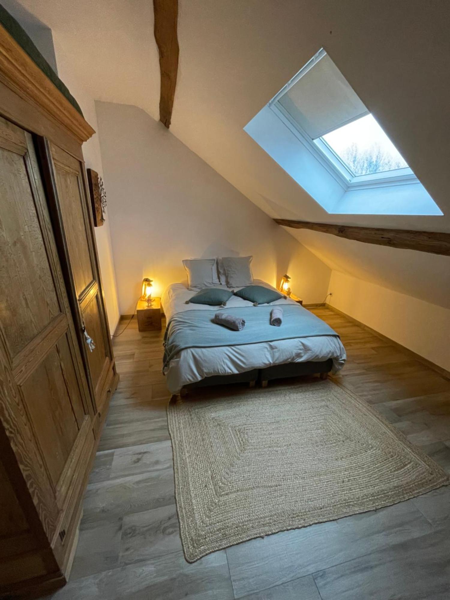 Le Grenier De Charlotte Apartment Libin Екстериор снимка